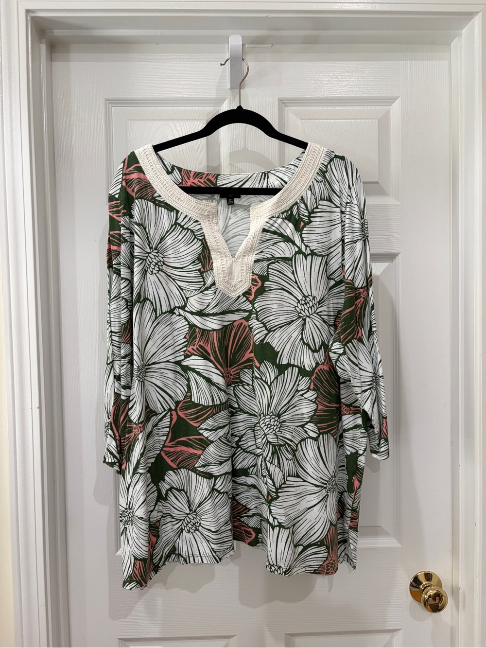 NWOT Talbots 3X Olive, White & Coral Floral Tunic with Embroidered V-Neck